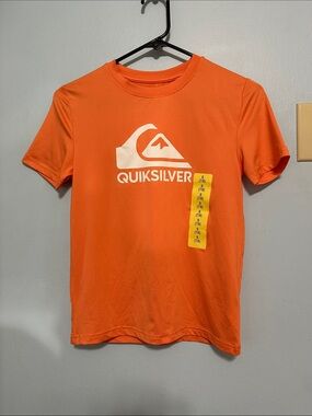 Quiksilver Rash Guard/Casual Dri-Fit Shirt